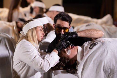 Σεμινάρια Microblading Σεμινάρια Αισθητικής Σεμινάριο Τατουάζ Φρυδιών Τρίχα- ΤρίχαΑθήνα Θεσσαλονίκη Ηράκλειο Κρήτης Symmetries® Antonios Balakeras