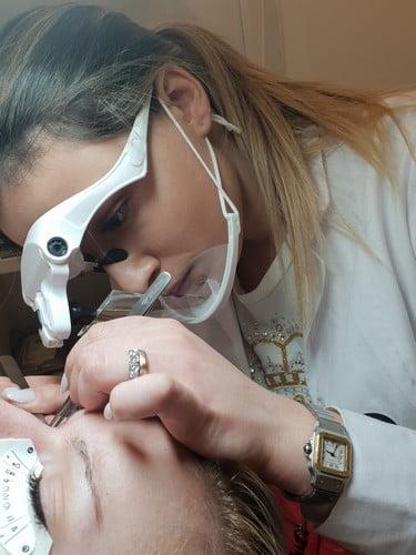 Σεμινάρια-eyelash-extensions-βλεφαρίδες-Σεμινάρια-Αισθητικής-Αθήνα-Θεσσαλονίκη-Ηράκλειο-Κρήτης-Symmetries-Antonios-Balakeras-10.jpg