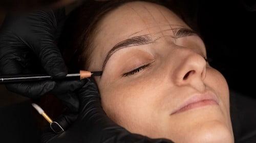 Σεμινάρια Microblading Σεμινάρια Αισθητικής Σεμινάριο Τατουάζ Φρυδιών Τρίχα- ΤρίχαΑθήνα Θεσσαλονίκη Ηράκλειο Κρήτης Symmetries® Antonios Balakeras