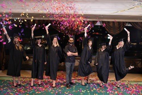 Σεμινάρια henna Φρυδιών Σεμινάρια Αισθητικής Ελλάδα Αθήνα Θεσσαλονίκη Ηράκλειο Κρήτης Symmetries Antonios Balakeras