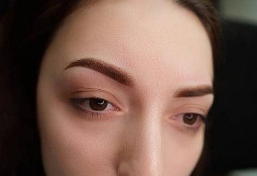 σεμιναρια pmu Φρυδιών Τατουάζ Φρυδιών με μηχάνημα Antonios Balakeras www.symmetries.gr