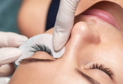 Σεμινάρια-eyelash-extensions-βλεφαρίδες-Σεμινάρια-Αισθητικής-ελλάδα-Αθήνα-Θεσσαλονίκη-Ηράκλειο-Κρήτης-Symmetries-Antonios-Balakeras33.jpg
